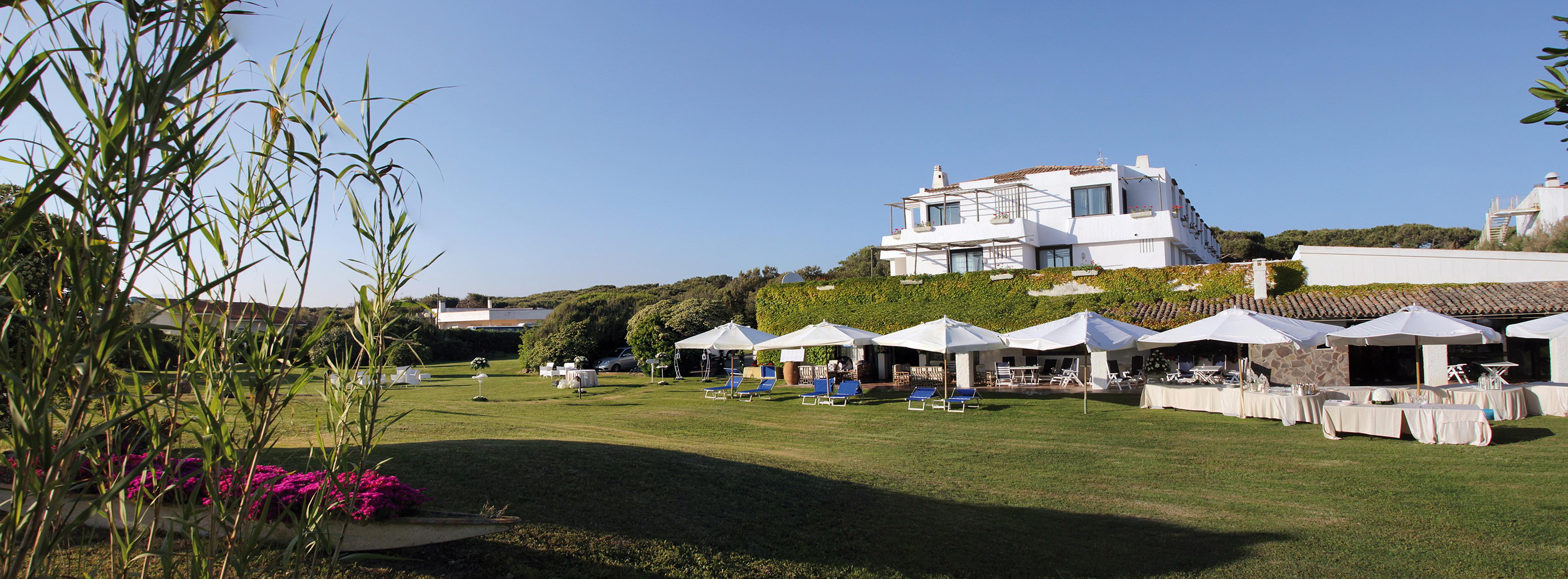 Hotel Della Baia バイア・ドミツィア エクステリア 写真