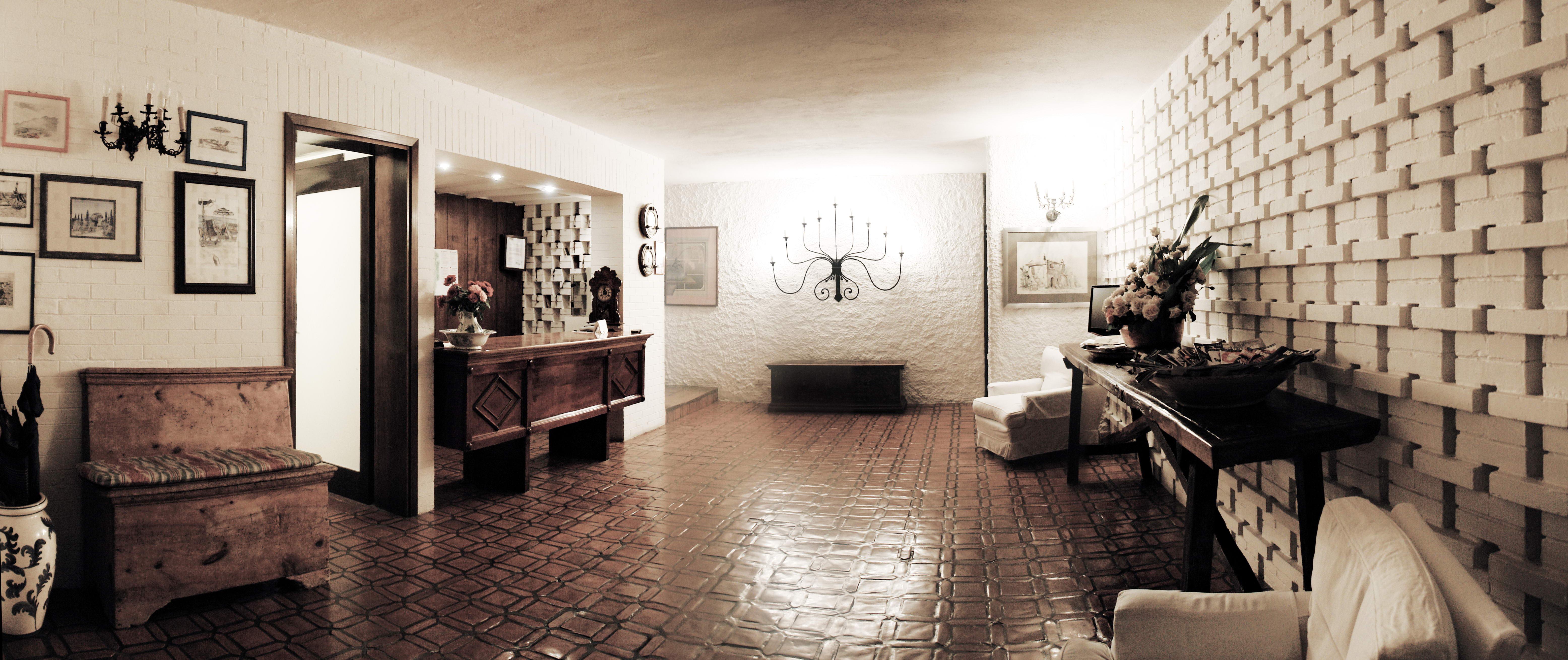 Hotel Della Baia バイア・ドミツィア エクステリア 写真