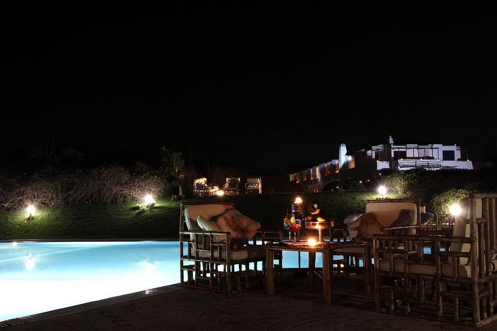 Hotel Della Baia バイア・ドミツィア エクステリア 写真