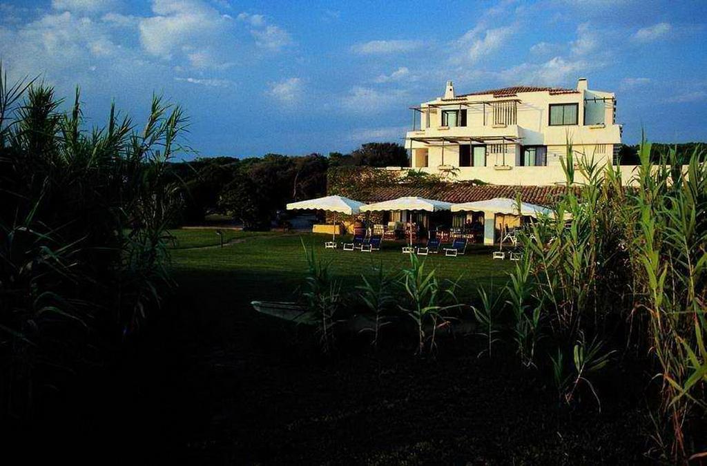 Hotel Della Baia バイア・ドミツィア エクステリア 写真