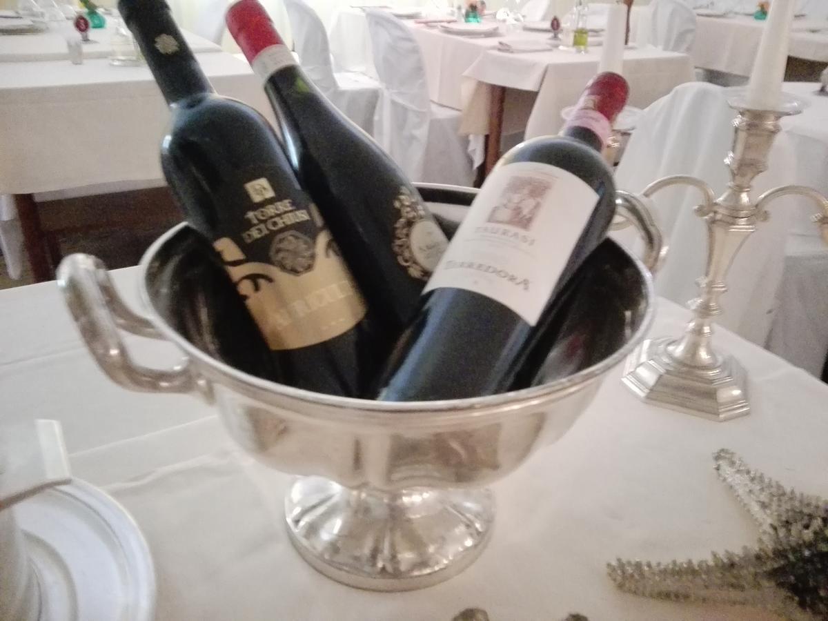 Hotel Della Baia バイア・ドミツィア エクステリア 写真